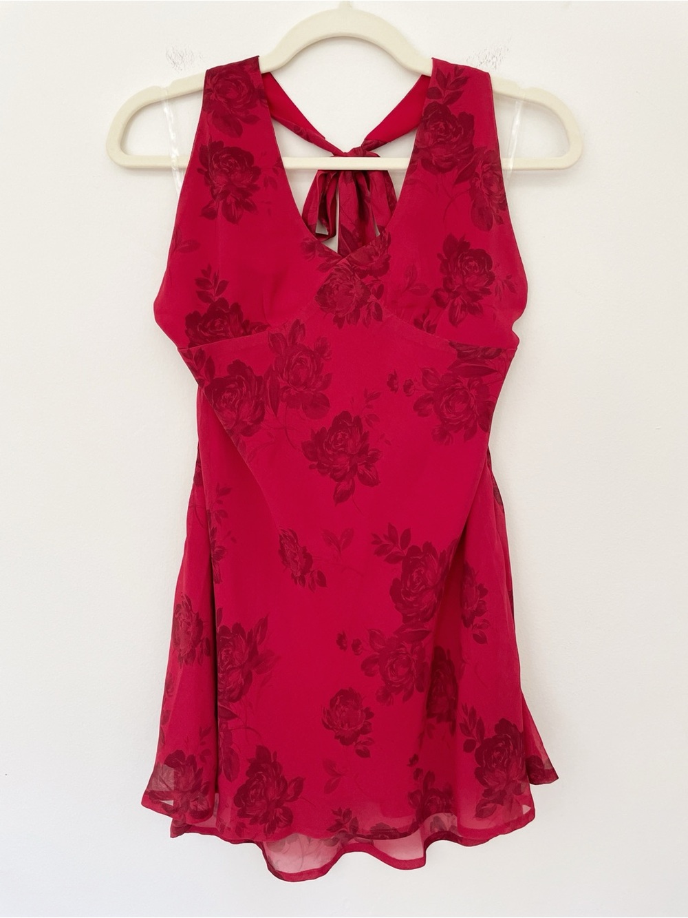 New Peppermayo Magnolia Mini Dress
Halter Cherry Rose Tie Open Back Date Party 8 - Picture 3 of 11
